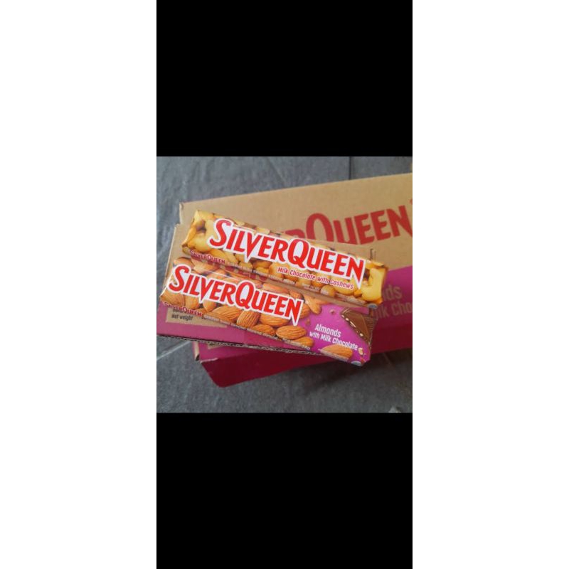 

Silverqueen 1 box (12) ukuran 55gram