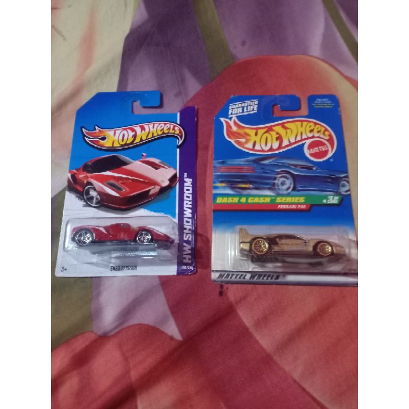 Ferrari f40 gold & Enzo Ferrari