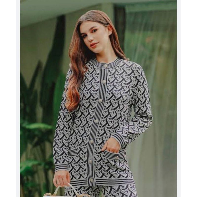 Buttonscarves Bimu Light Knit Top New