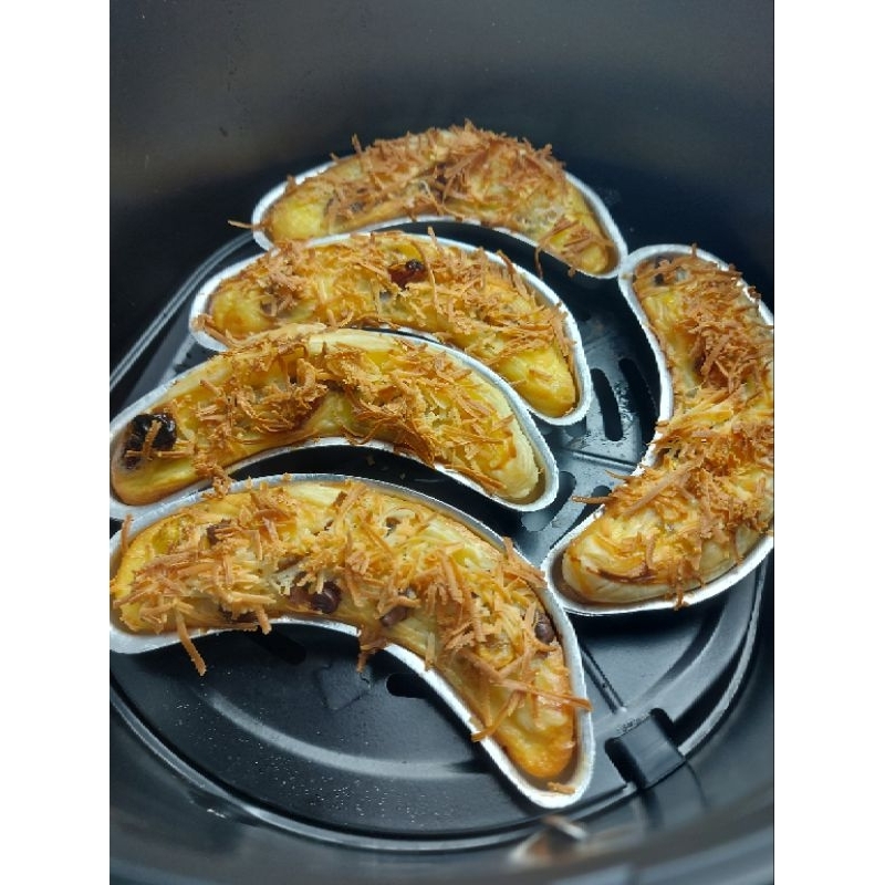 

Banana Milk Crispy Pastry