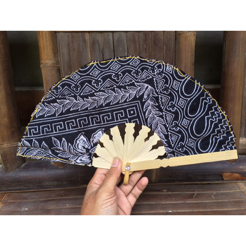 Prakarya Sekolah Kerajinan Kipas Bambu Lipat Manual Custom DIY Sovenir Pernikahan Batik Jogja Langsu