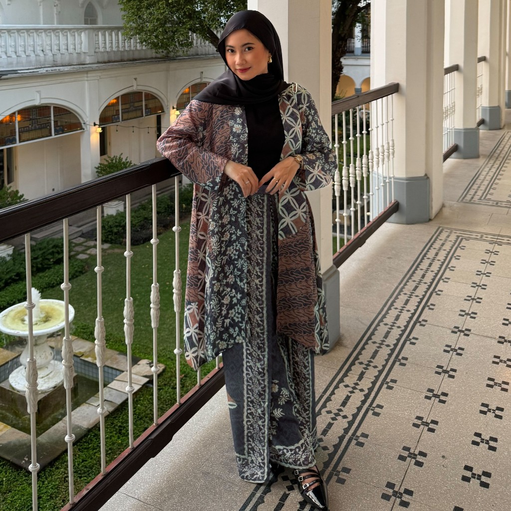 HANUM Set Outer dan Celana Kulot Batik Modern Viscose