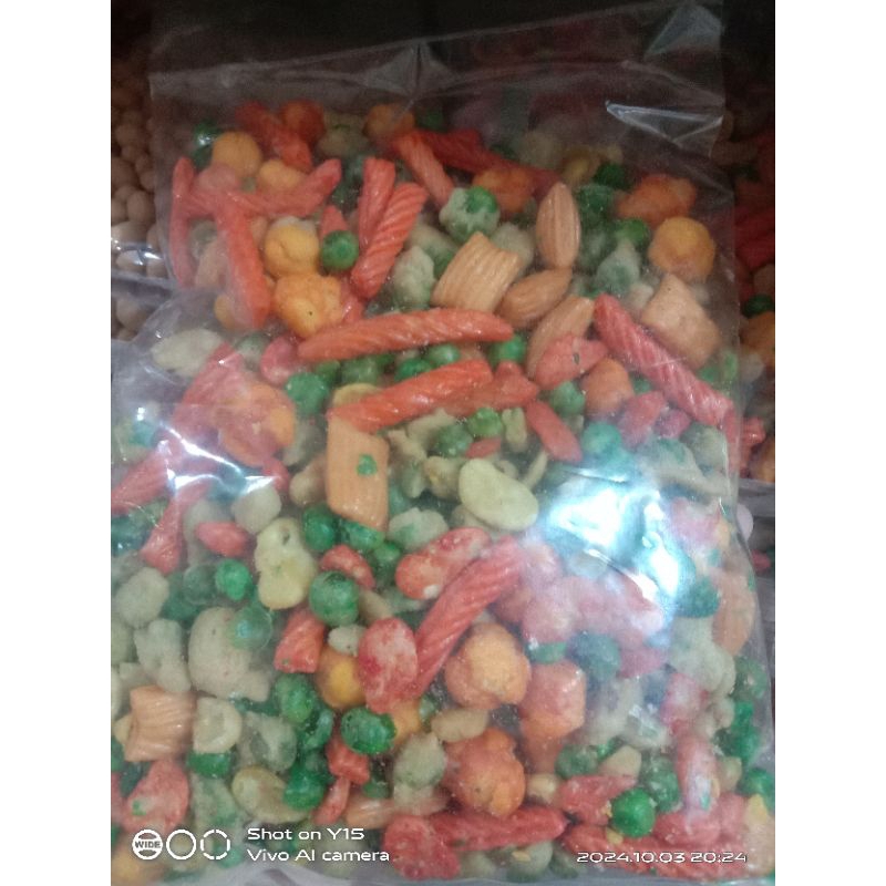 

mix snack kacang kacangan 250gr