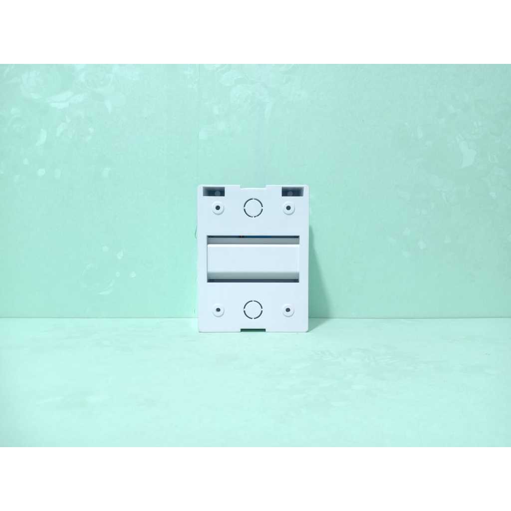 MCB Box 4 Group Mikrotek.