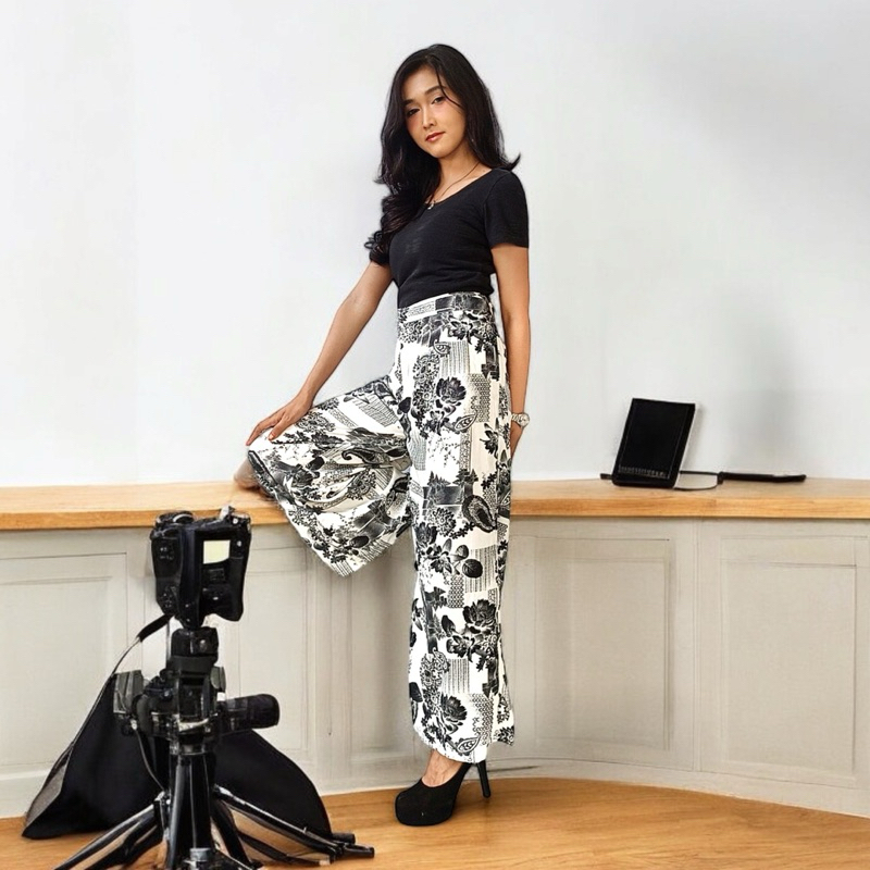 Celana Kulot Rayon Wanita Motif Bunga Terbaru
