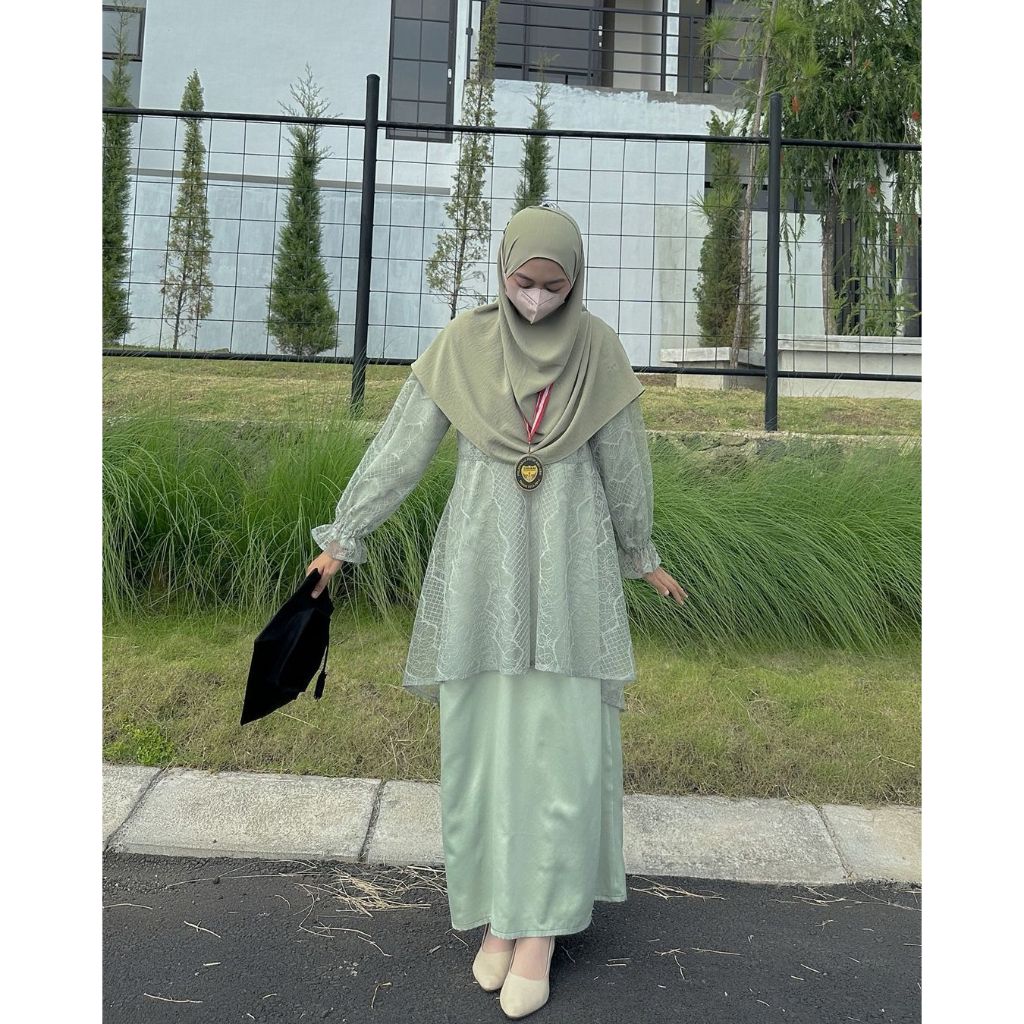 Shika Dress - Gaun Wisuda - Dress Wisuda - Dresscode Wisuda - One set inner + outer syar'i brokat ch