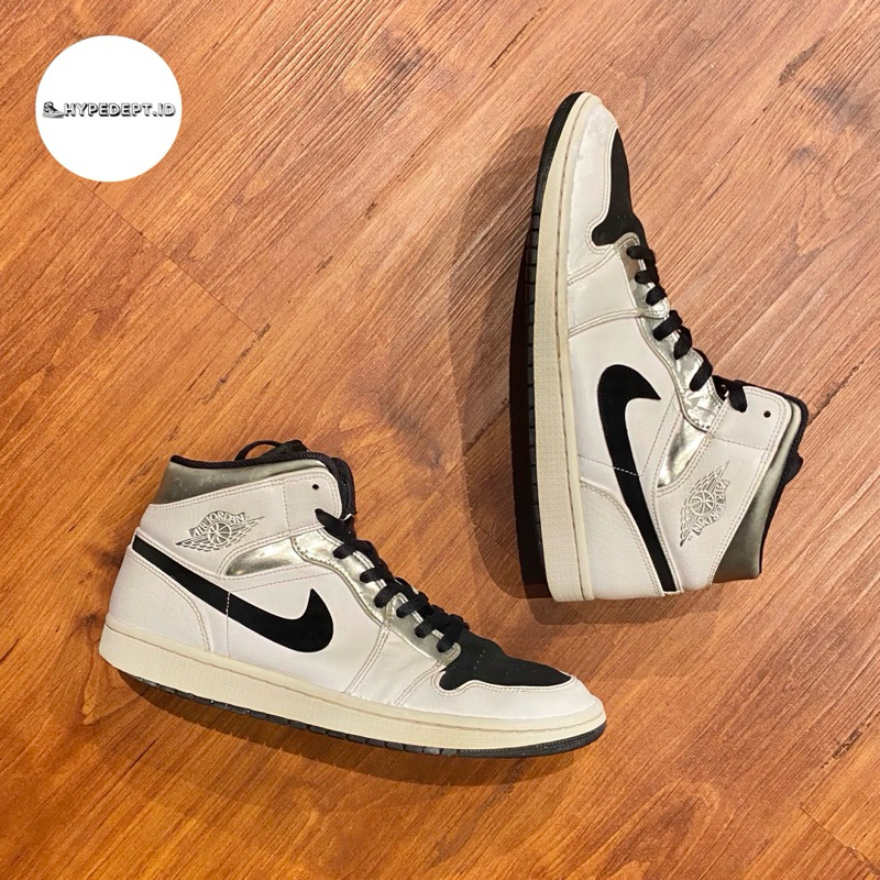 Nike AJ Air Jordan 1 Mid Alternate Think 16 Original Pair Size 44,5