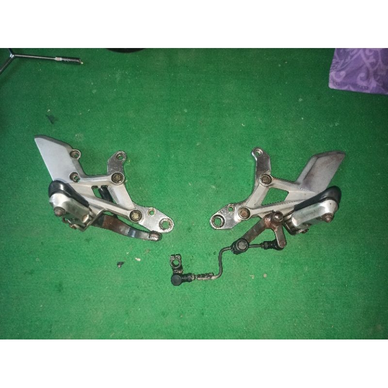 underbone.ori.copotan.cbr.150r.set.breket.dan.step.belakang.pnp.mx.king