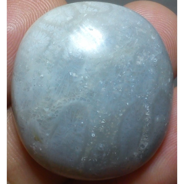 akik teratai baturaja warna putih kebiruan dim semi big kristal