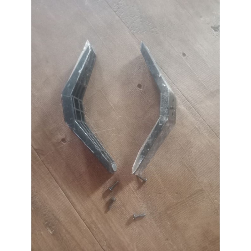 kaki_tv_led_philips_32pht4002s/70_lengkap_baut