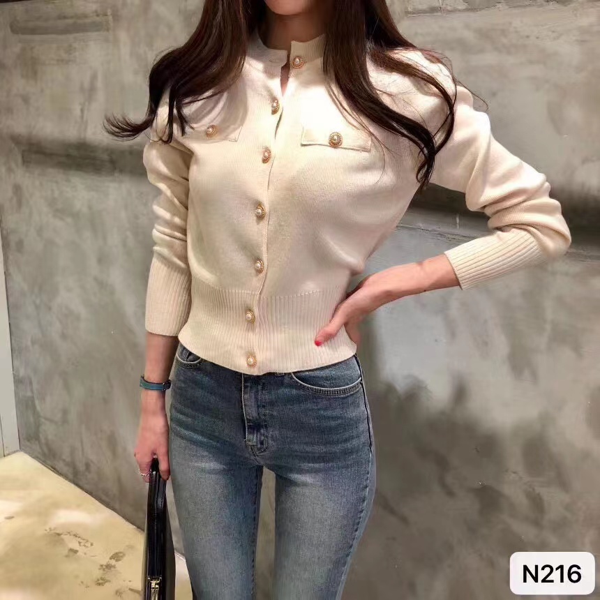 Alikka Blouse Crop Rajut Full Kancing N216-790