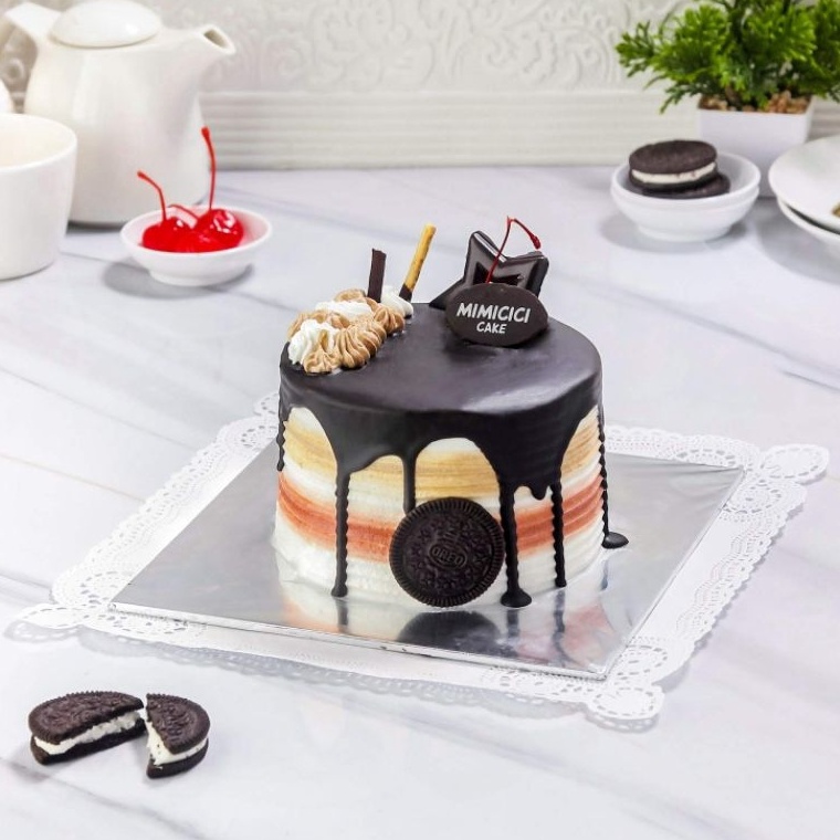 

Pabrik Resmi Kue Ulang Tahun Layer Choco 12 cm Drip Cake