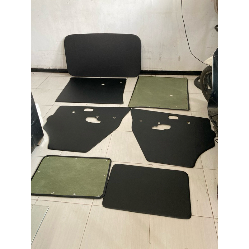 Doortrim Daihatsu gran Max blind van