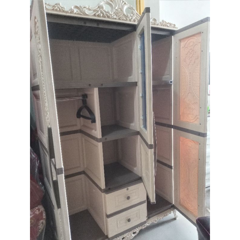lemari plastik 3pintu ukir