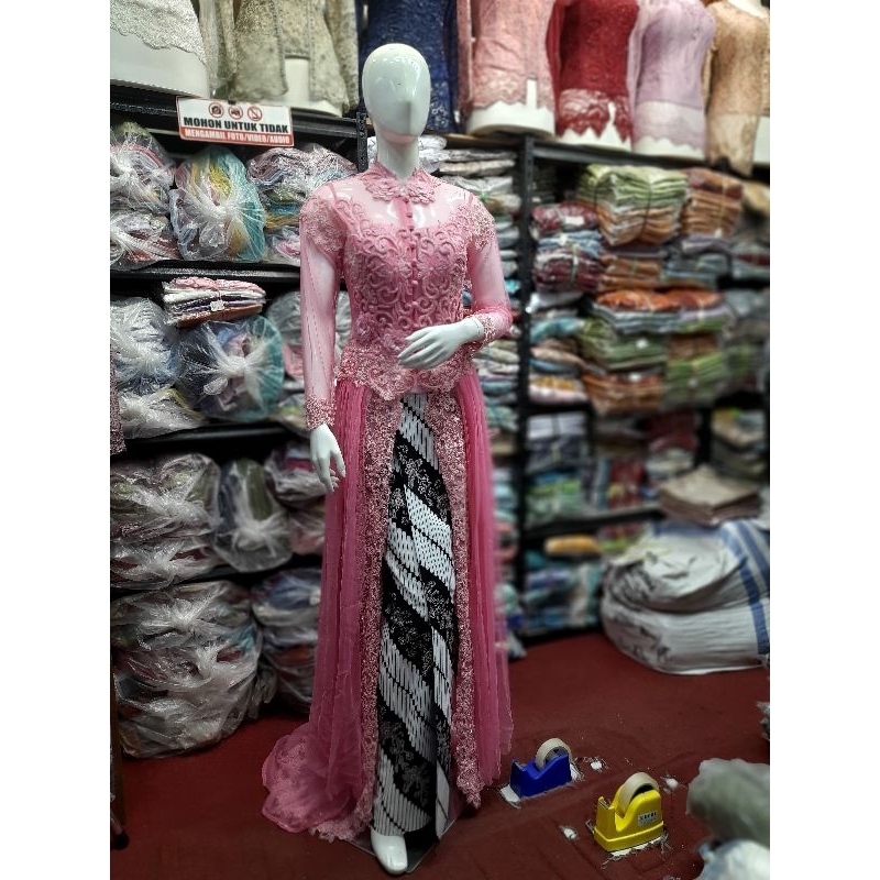 [KEJAR DISKON] Kebaya Tile Berekor