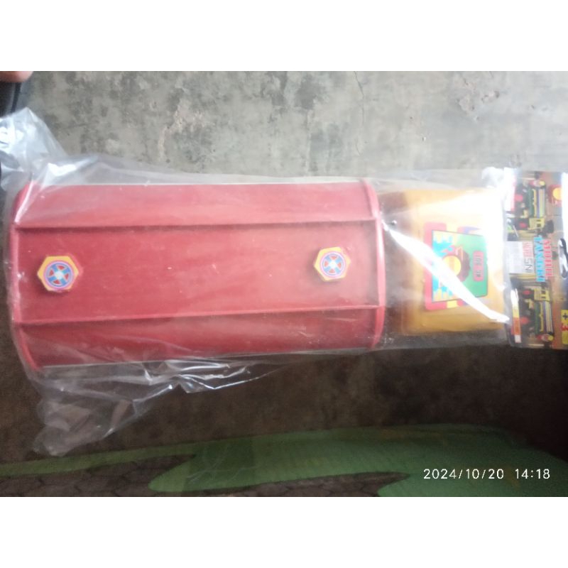 mobil mainan anak anak.mobil truk tangki pelastik