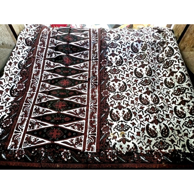LAR GURDA seri BLEDAG, Sarung Batik Tradisional