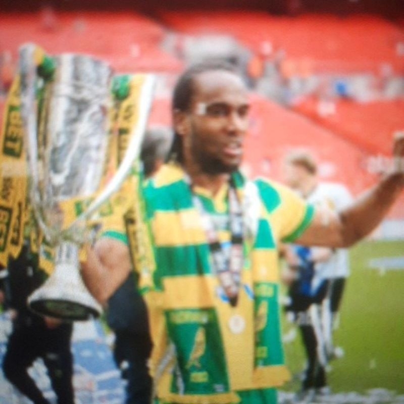 Jersey NorwichCity FC home 2014/2015