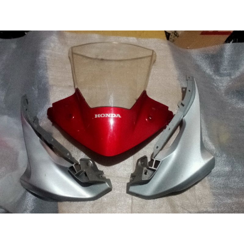 cover batok lampu depan CBR 250 old kyj/CBR 150 CBU Thailand original cover pering atas CBR 250/CBR 