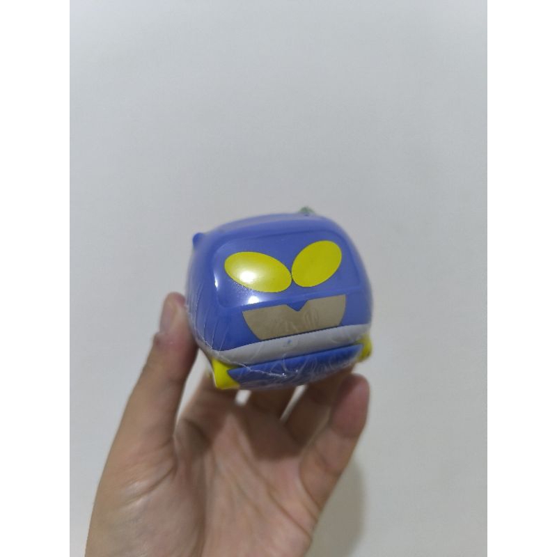 Bandai Gashapon Mobil Shinchan