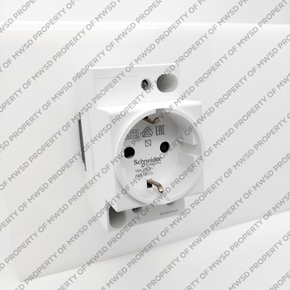 SCHNEIDER POWER SOCKET DIN RAIL  A9A15310