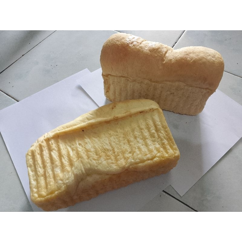 

roti toast tawar casino bandung 19x8x11cm