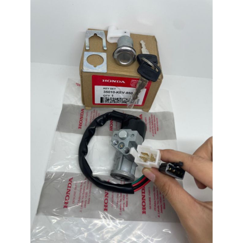 Kev kunci kontak assy set+kunci jok motor supra x lama-supra 100-supra lama