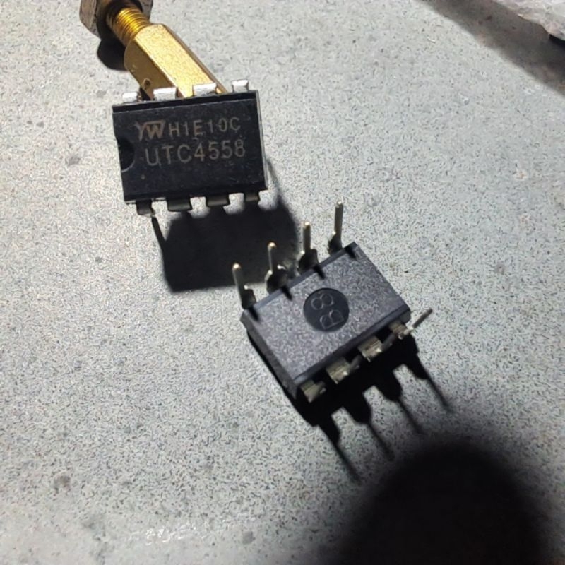 IC 4558 UTC4558 Dual Opamp Original UTC
