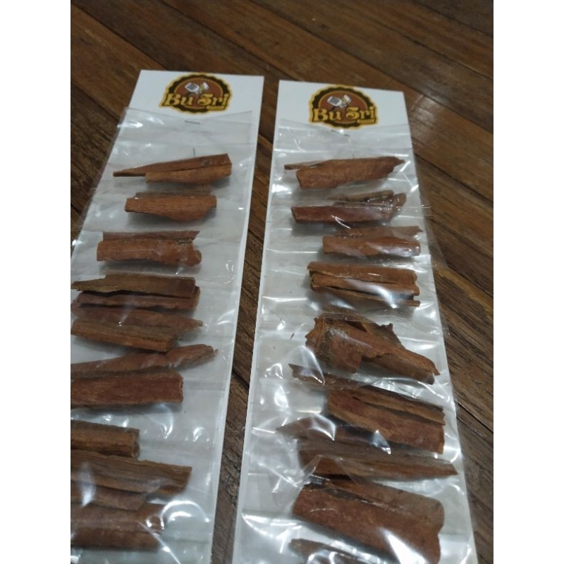 

Kayu manis, cengkeh rencengan, bumbu rempah, rempah rencengan rentengan