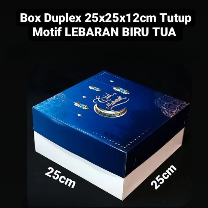

1 Pack Isi 2 Pcs Box Duplex Lebaran Kotak Hampers Kue Atau Makanan Lainnya Motif Biru Tua Ukuran 25x25x12cm