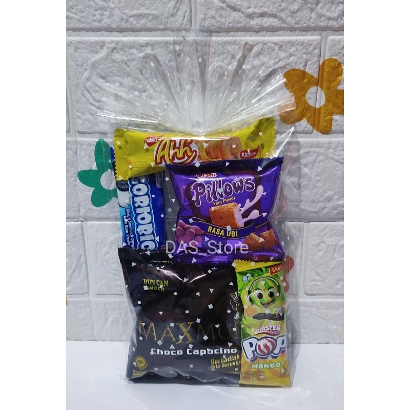 

PAKET SNACK ULANG TAHUN/SOUVENIR ULANG TAHUN/GOODIE BAG TERLARIS TERMURAH... DIJAMIN.