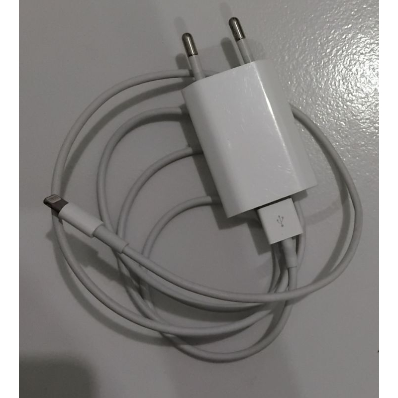 Preloved charger apple ori 100% usb to lightning kabel+adaptor copotan iphone 11