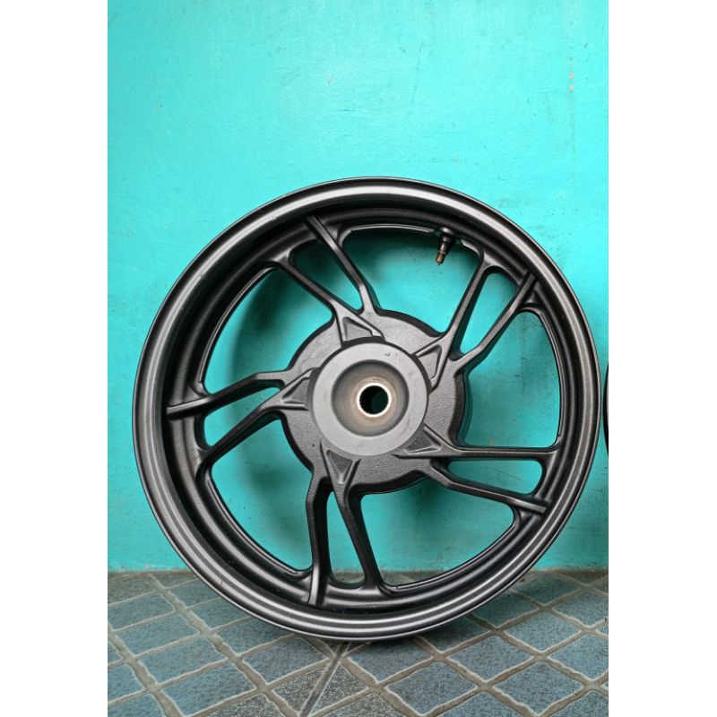 Velg belakang Vario 125/150 original.