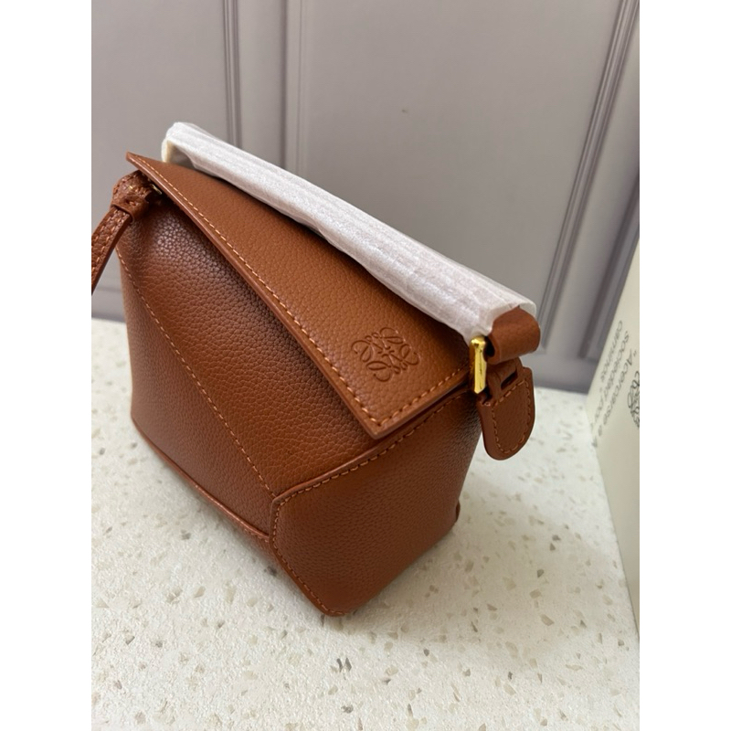 Loewe mini puzzle edge caramel tan