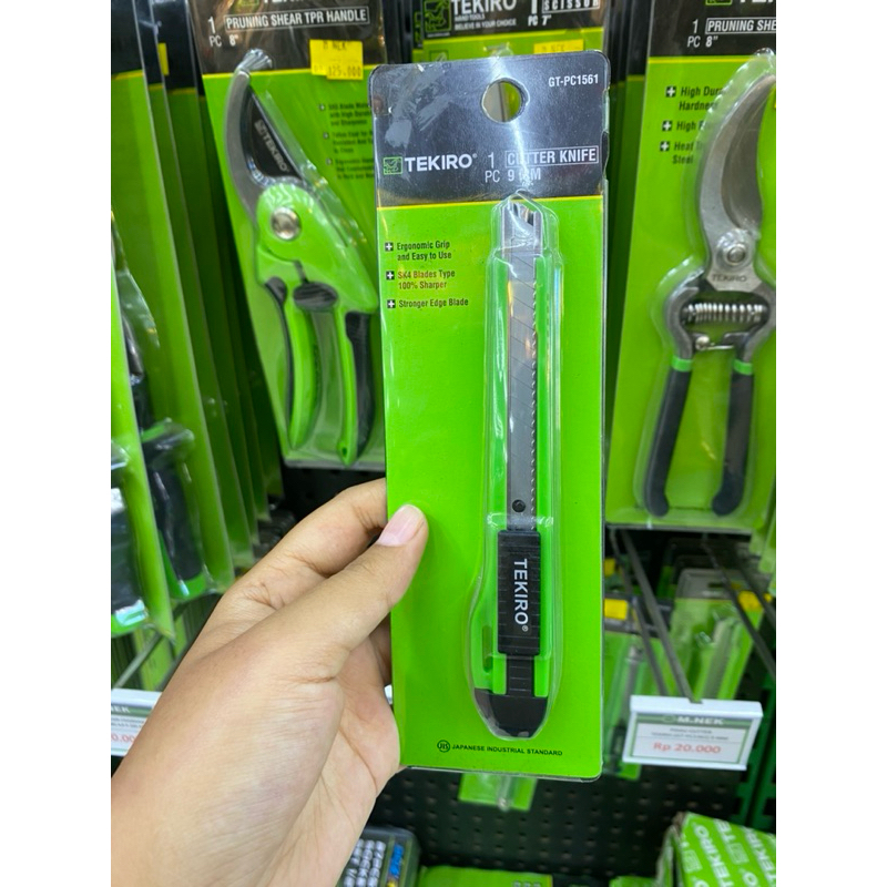 

PISAU CUTTER TEKIRO 9 MM (GT-PC1561)/ TEKIRO CUTTER KNIFE