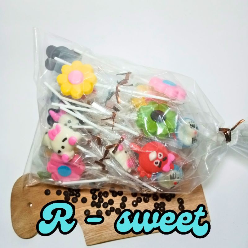 

Coklat lolipop karakter / Paket coklat ultah / Paket coklat souvenir isi 30 pcs / Coklat 1000an