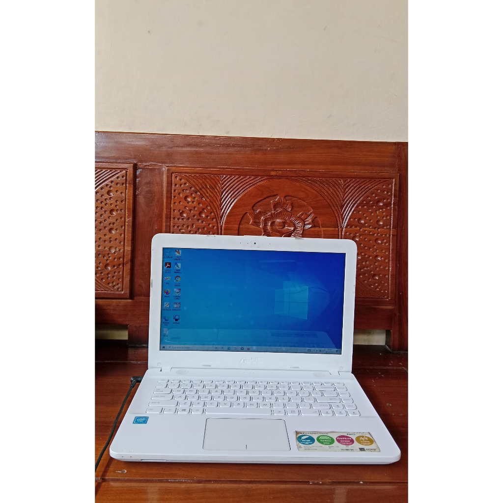 NOTEBOOK  Asus X441S INTEL CELERON RAM 2GB LAPTOP SECOND BERGARANSI MALANG