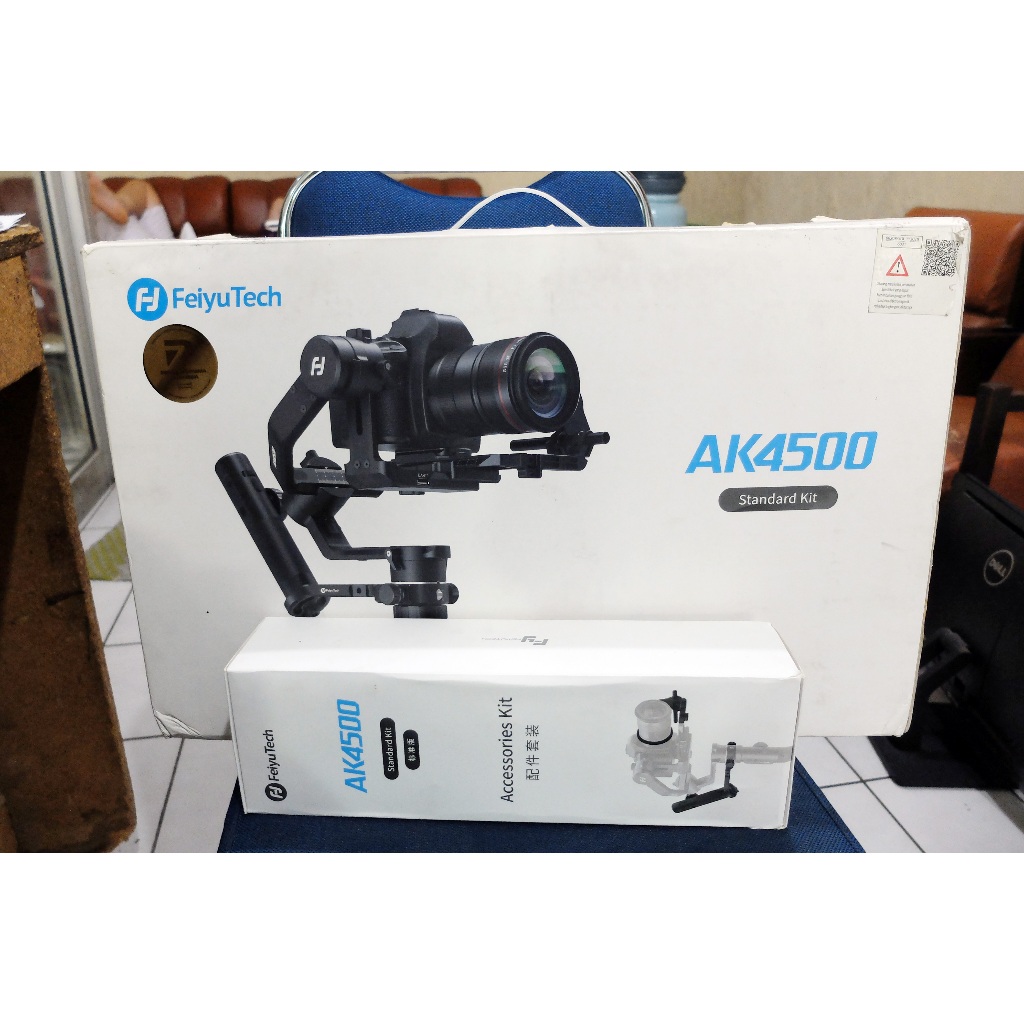 FEIYU AK4500 / FEIYUTECH AK4500 3 AXIS HANDHELD GIMBAL PRO KIT + FOLLOW FOCUS