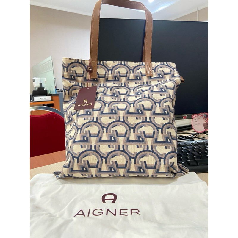 Aigner Jolene Tote Bag
