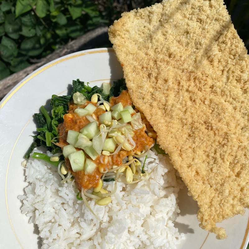 

[BUNDLING 1] Kerupuk Gendar/Puli Grade A 1 kg + Sambal Kacang/Pecel 250 gram