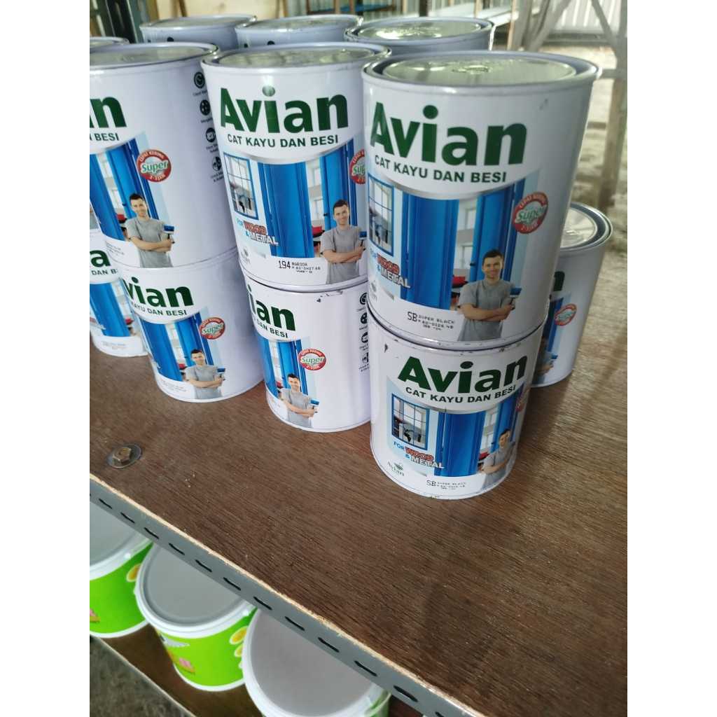 AVIAN CAT KAYU DAN BESI 0,9L