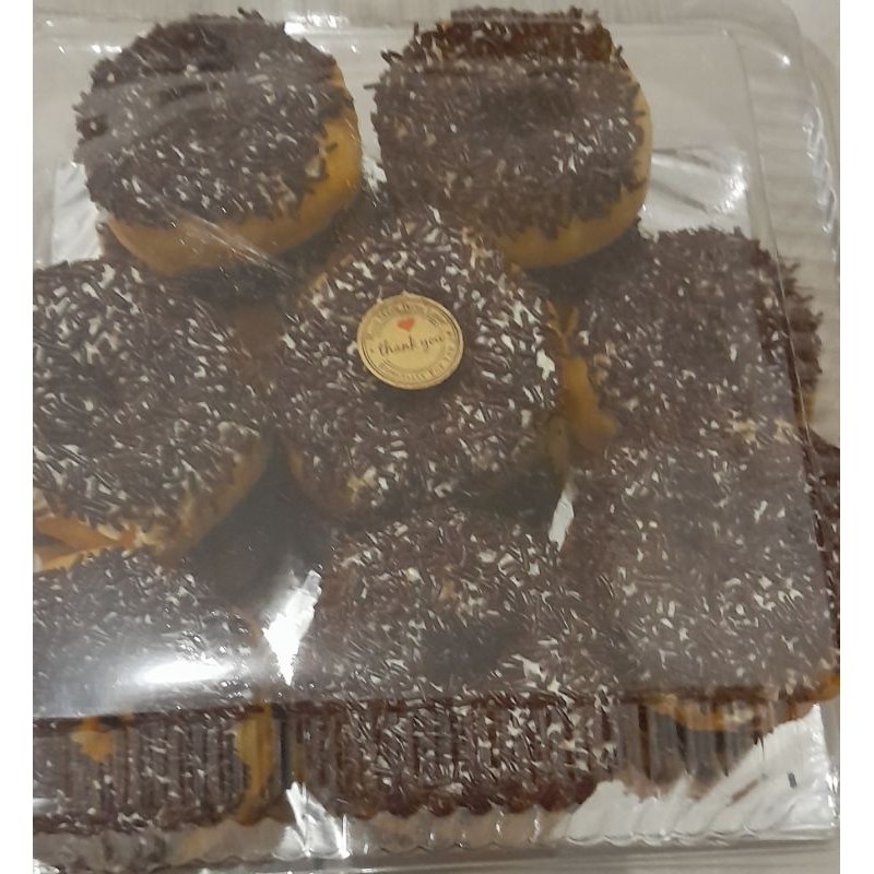 

Donat Meses Coklat (isi 10)- Donat empuk menul- Donat murah dan enak