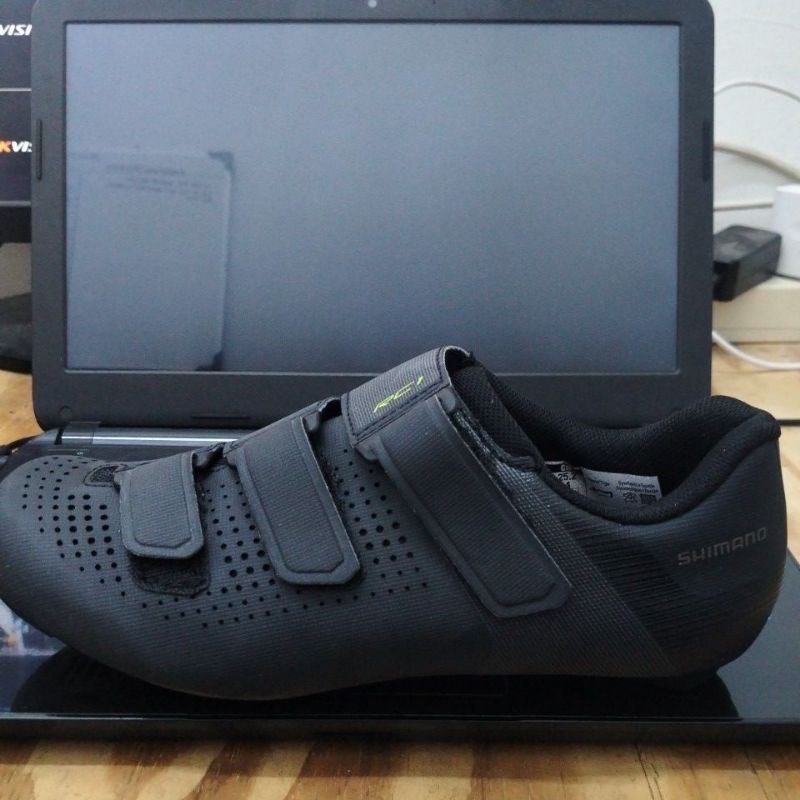 Shimano RC1 sepatu Shimano RC100