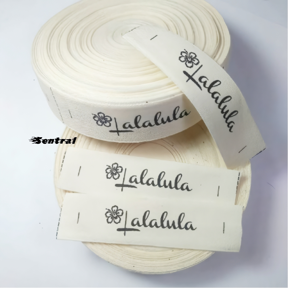 

Sentraljaya Label Baju / Label Hijab / Label Woven Damask Substitute 2,5 cm 100 pcs