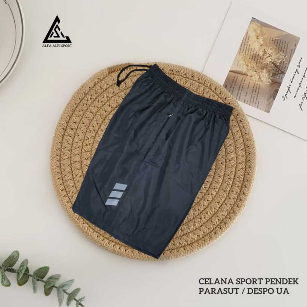 Celana Pendek Olahraga Pria Parasut Waterproof Logo UA / Celana Sport Pria Parasut / Celana Pendek u