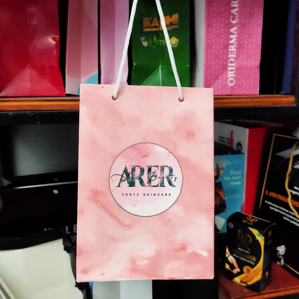 

Paperbag souvenir/ paper bag skin care