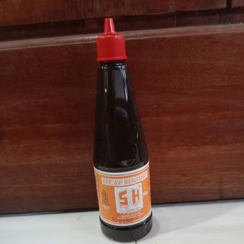 

Kecap Manis SH Benteng Botol Sedang 300ml