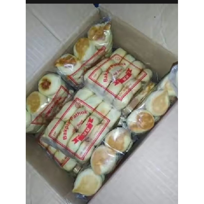 

Kue bakpia pathok rasa kacang ijo..1 pack isi 10 pcs