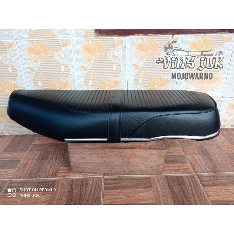 Jok Yamaha V75
