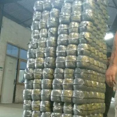 

Tali Rafia Hitam 1 Kg Isi 15 Roll